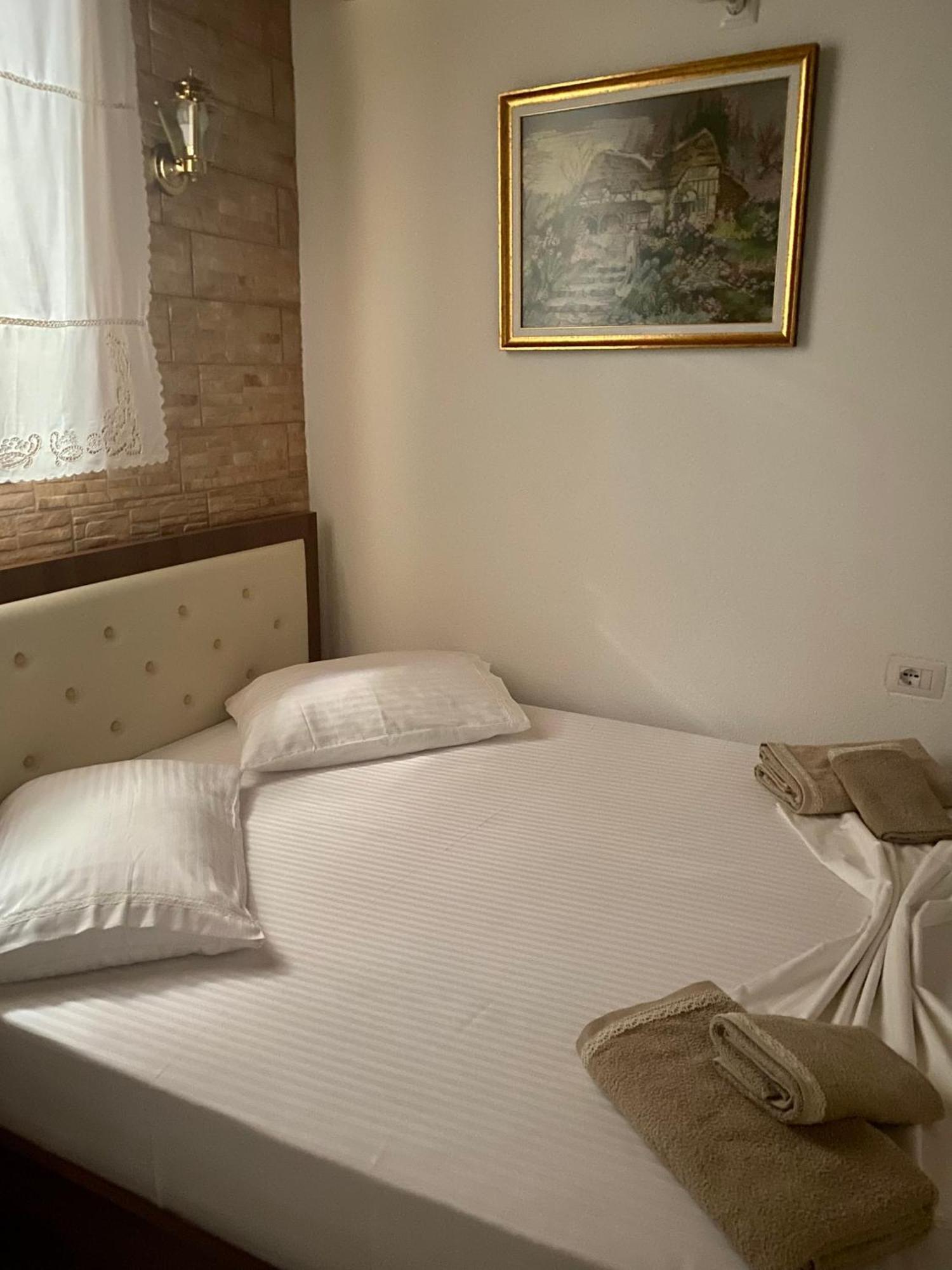 Panoramic View Guest House Гірокастра Екстер'єр фото
