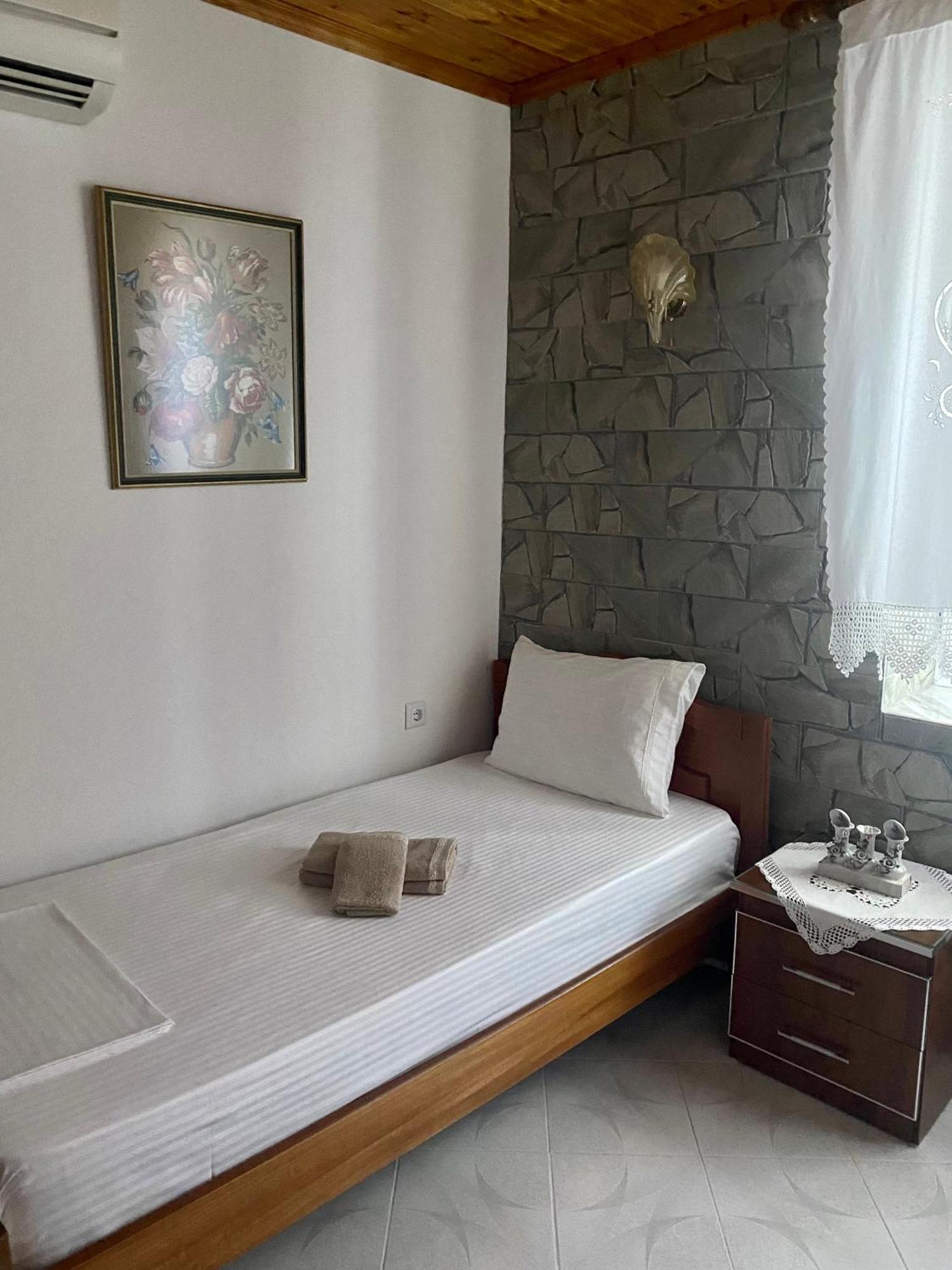 Panoramic View Guest House Гірокастра Екстер'єр фото